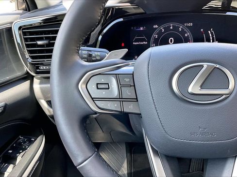 Used 2025 Lexus NX 250 FWD w/ Towing Package (2000 Lbs) image 30