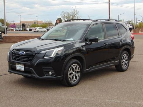 Certified 2023 Subaru Forester Premium AWD/4WD image 8