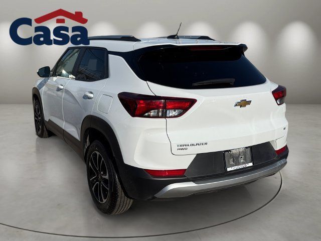 Used 2025 Chevrolet TrailBlazer LT AWD/4WD image 4