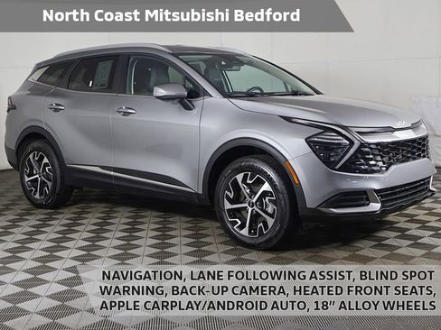 Used 2024 Kia Sportage EX image 1