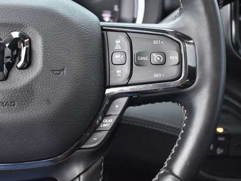 Used 2024 RAM 2500 Limited image 14