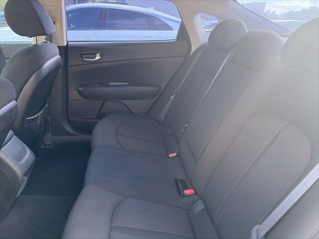 Used 2017 Kia Optima LX w/ Option Group 014 FWD image 8