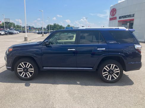 Used 2023 Toyota 4Runner Limited AWD/4WD image 5