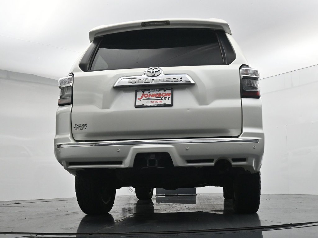 Used 2017 Toyota 4Runner Limited AWD/4WD image 41