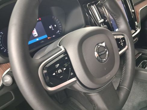 Certified 2025 Volvo V60 B5 Cross Country Plus AWD/4WD image 26