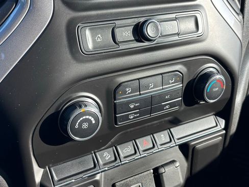 Used 2019 Chevrolet Silverado 1500 Custom Trail Boss w/ Custom Convenience Package image 19