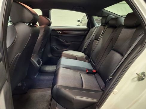 Used 2018 Honda Accord Sport image 22