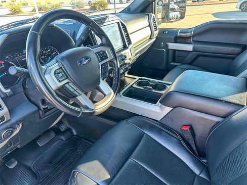 Used 2022 Ford F250 Lariat w/ Chrome Package image 12