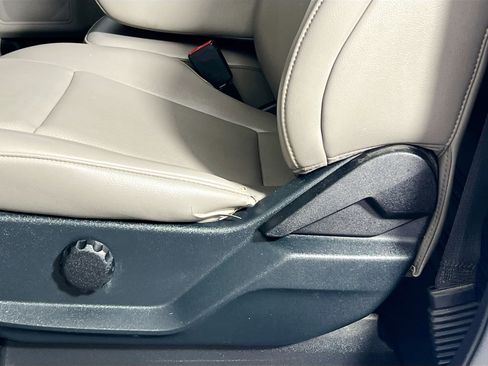 Used 2020 Ford F250 XL w/ STX Appearance Package image 9