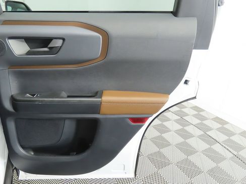 Used 2024 Ford Bronco Sport Outer Banks w/ Tech Package image 27