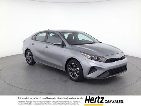 Used 2023 Kia Forte LXS FWD image 1