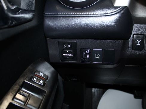 Used 2018 Toyota RAV4 XLE w/ Plus Extra Value Package image 17