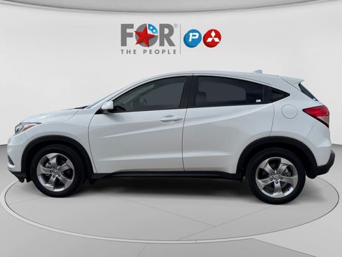 Used 2020 Honda HR-V LX image 2