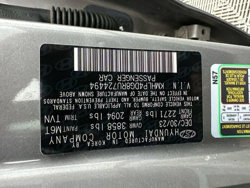 Used 2024 Hyundai Elantra Limited FWD image 33