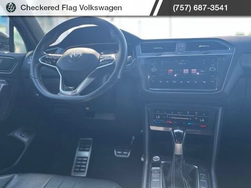 Used 2022 Volkswagen Tiguan SE R-Line FWD image 28