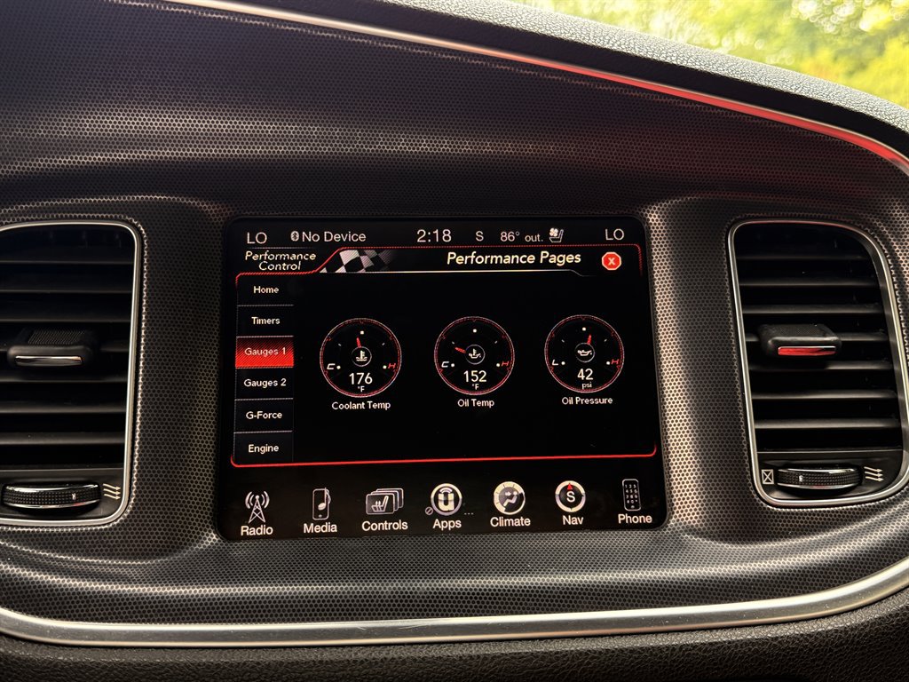 Used 2016 Dodge Charger R/T Scat Pack w/ Beats Audio Group RWD image 24