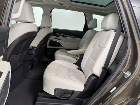 Used 2022 Kia Telluride SX w/ Towing Package image 20