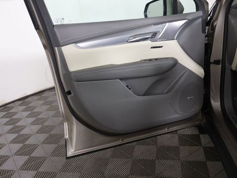 Used 2023 Cadillac XT5 Premium Luxury image 25