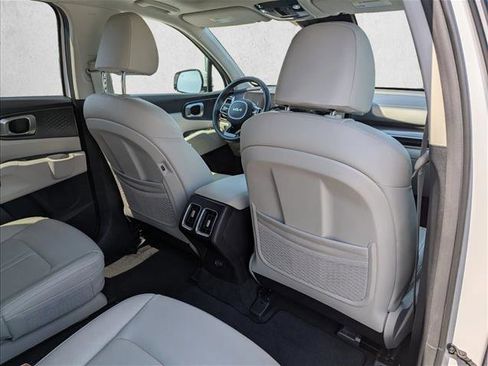 Used 2025 Kia Sorento EX w/ Panoramic Sunroof Package AWD/4WD image 30