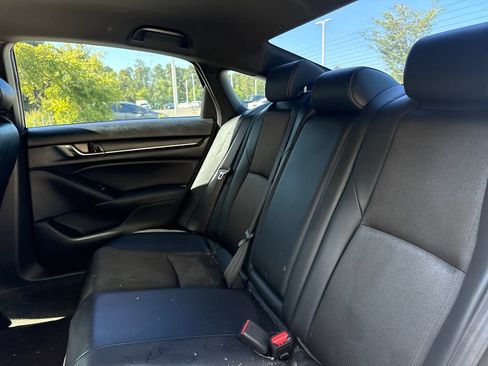 Used 2018 Honda Accord Sport image 31