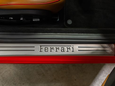 Used 2015 Ferrari California T RWD image 63