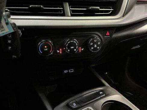 Used 2024 Chevrolet Trax RS w/ Driver Confidence Package image 29