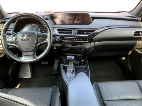 Used 2019 Lexus UX 250h w/ Premium Package image 16