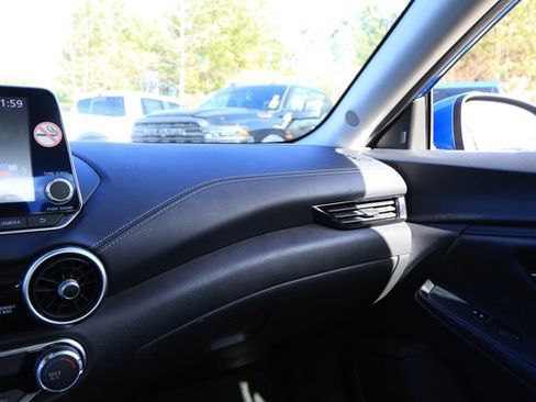 Used 2023 Nissan Sentra SV image 21