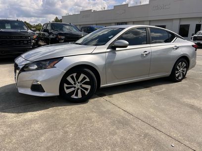Used 2022 Nissan Altima 2.5 S