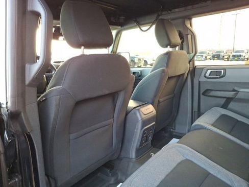 Used 2021 Ford Bronco Big Bend w/ Sasquatch Package image 26