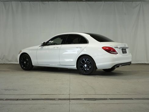 Used 2016 Mercedes-Benz C 300 4MATIC Sedan image 3