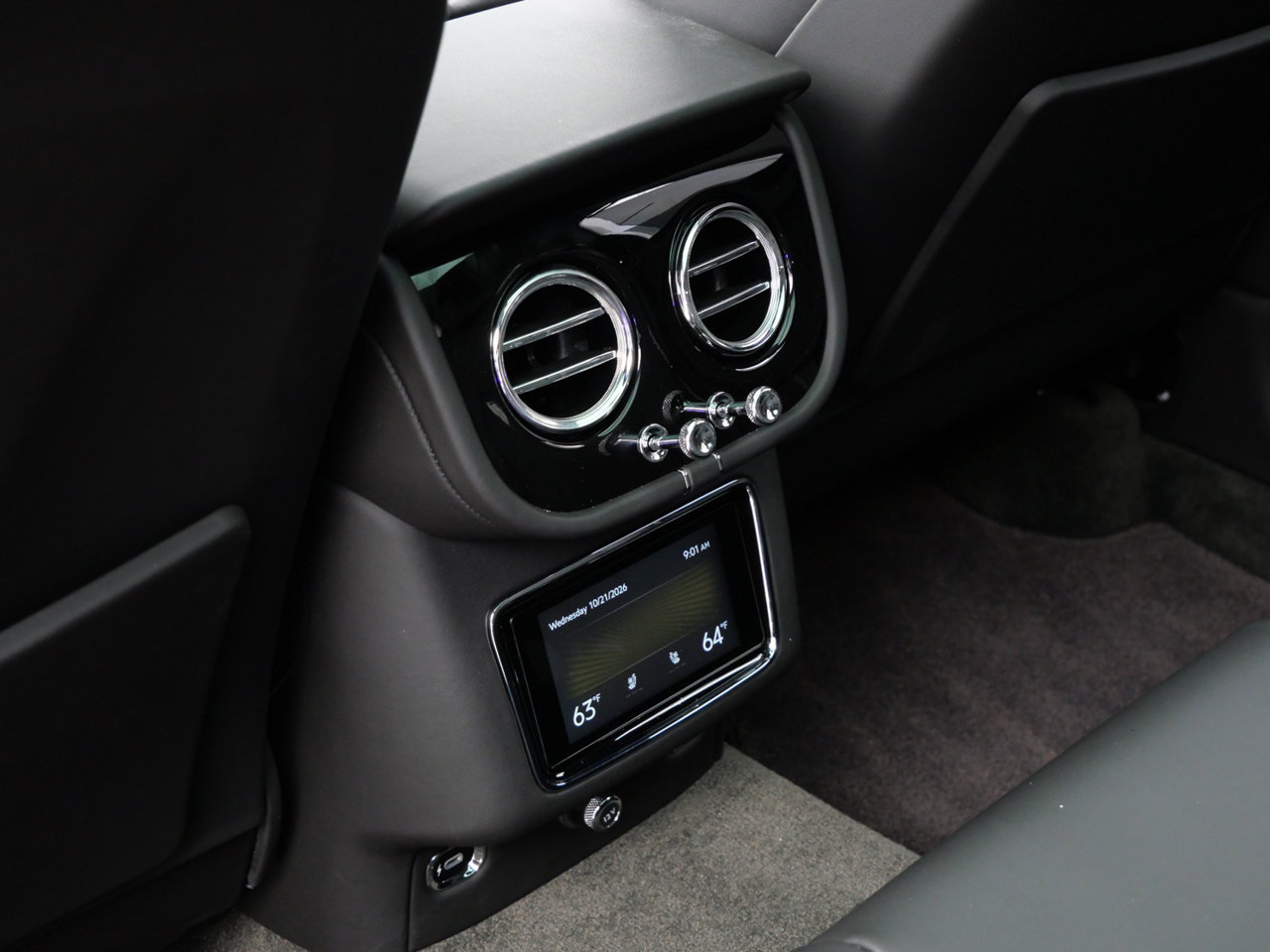 Used 2023 Bentley Bentayga AWD/4WD image 21