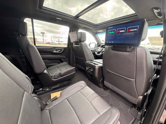 Used 2023 Chevrolet Suburban RST w/ Sport Performance Package AWD/4WD image 10