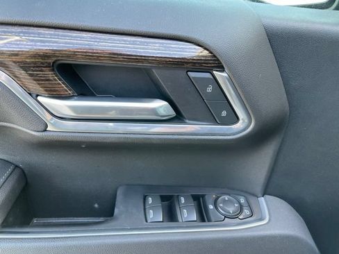 Certified 2025 GMC Sierra 1500 Elevation AWD/4WD image 14