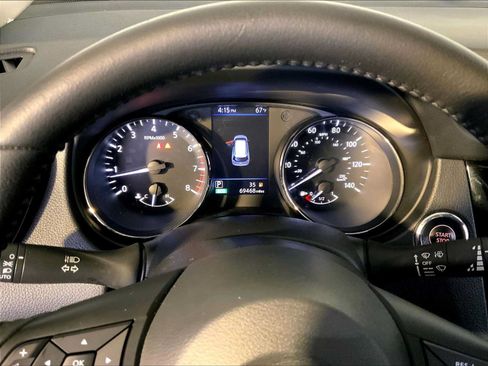 Used 2019 Nissan Rogue SV AWD/4WD image 29