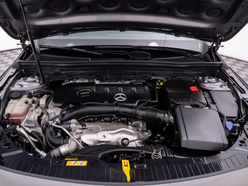 Used 2022 Mercedes-Benz GLB 250 4MATIC image 35