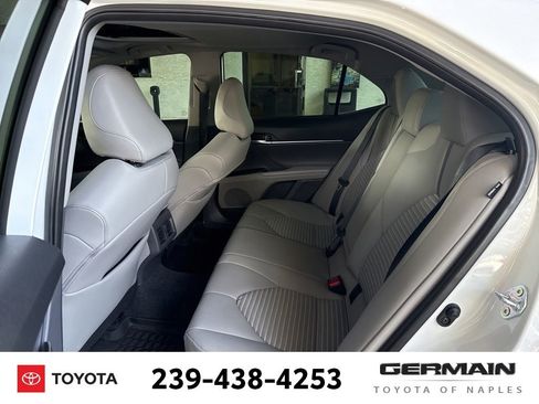 Used 2024 Toyota Camry SE w/ Cold Weather Package FWD image 19