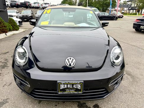 Used 2014 Volkswagen Beetle R-Line image 32