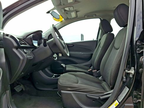 Used 2021 Chevrolet Spark LT FWD image 11