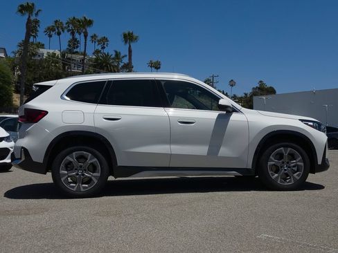 New 2026 BMW X1 xDrive28i w/ Convenience Package AWD/4WD image 3