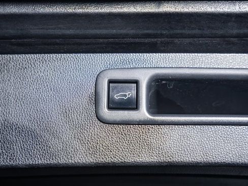 Certified 2023 Toyota Highlander LE image 10