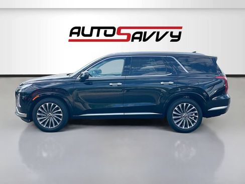 Used 2024 Hyundai Palisade Calligraphy FWD image 4