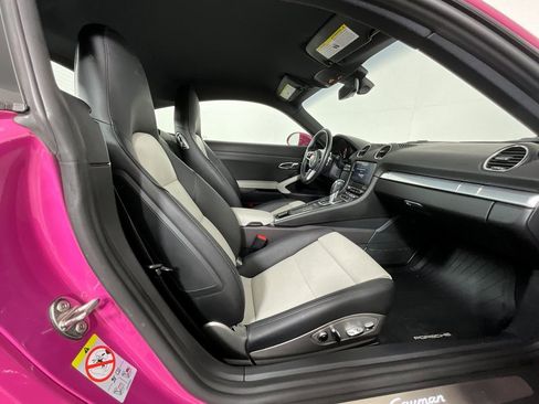 Used 2024 Porsche 718 Cayman image 18
