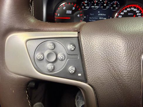 Used 2016 GMC Sierra 2500 Denali w/ Duramax Plus Package image 17