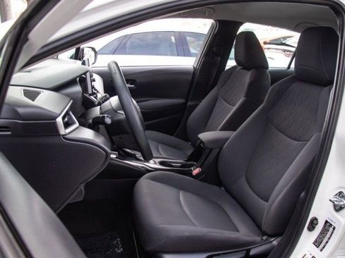 Used 2021 Toyota Corolla LE w/ Carpet Mat Package (TMS) image 10