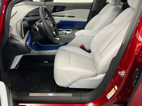 New 2026 Cadillac Optiq Sport 2 image 18