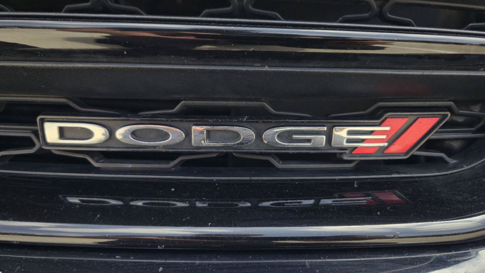 Used 2018 Dodge Charger R/T w/ Plus Group RWD image 9