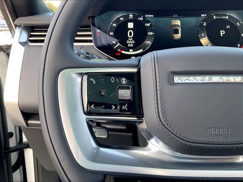 New 2026 Land Rover Range Rover Long Wheelbase SE image 17