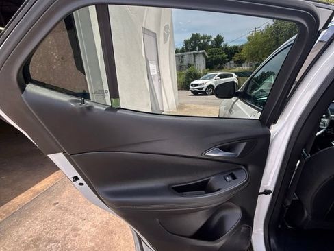 Used 2022 Buick Encore GX Essence w/ Experience Buick Package AWD/4WD image 16