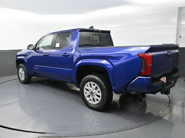 Used 2025 Toyota Tacoma SR5 w/ SR5 Upgrade Package AWD/4WD image 6